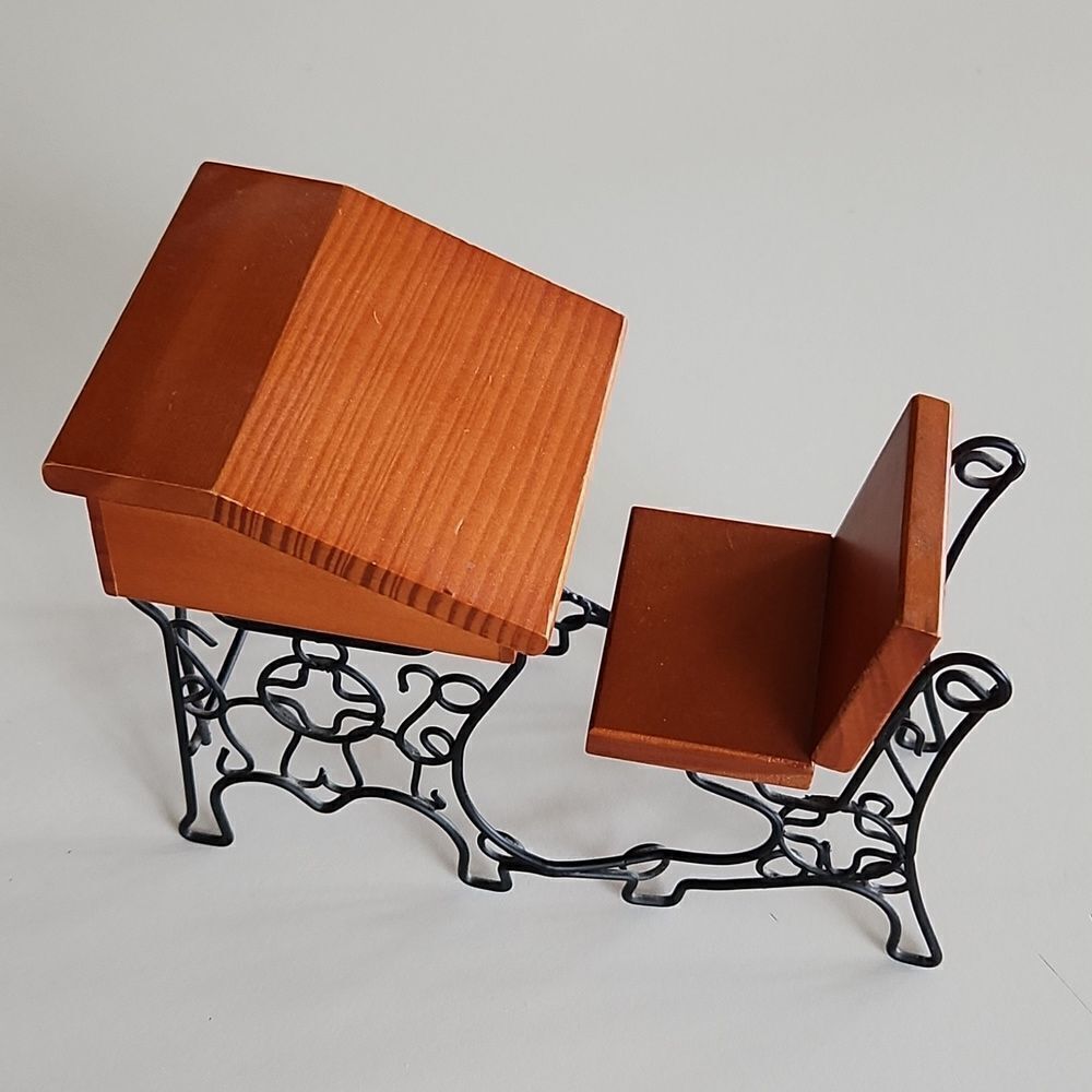 VNTG Minature Wooden with Metal Frame Student Doll Furniture Desk